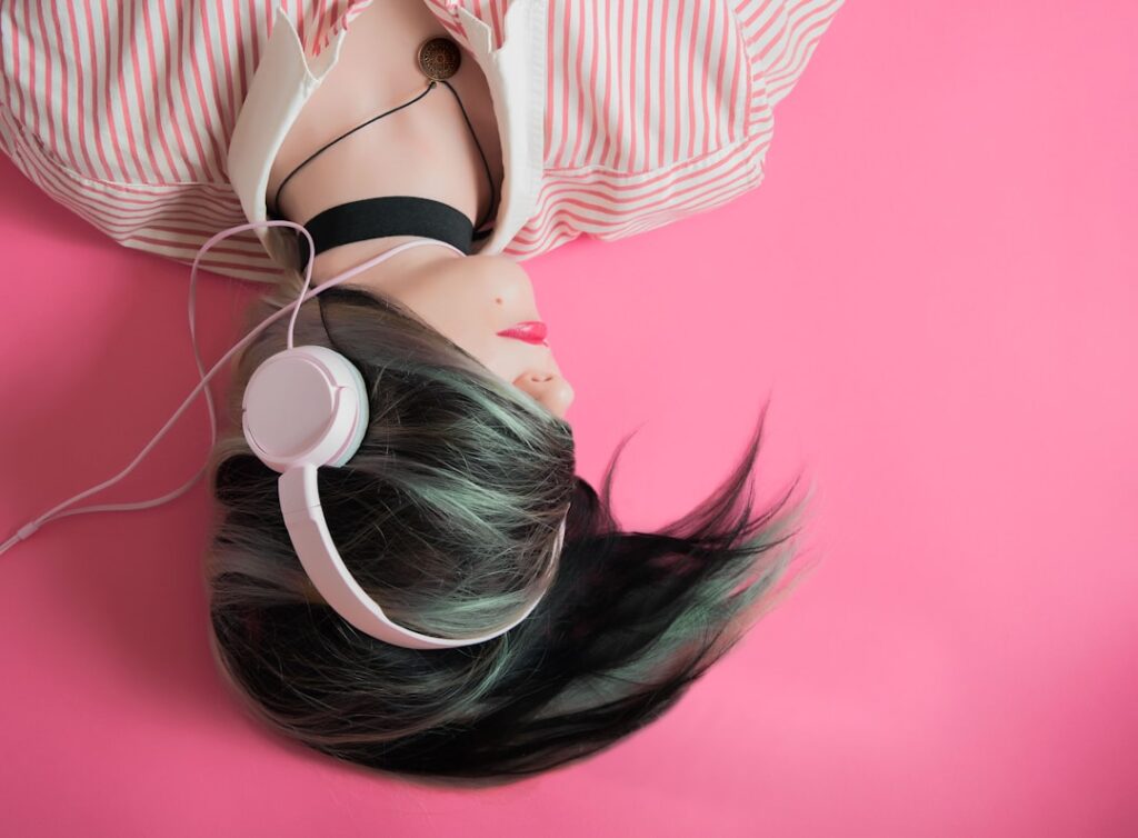 Kiki en Qmusic: een vrolijke mix van muziek en plezier